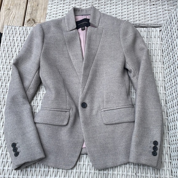 Banana Republic Jackets & Blazers - Banana Republic Gray Blazer Size 00P